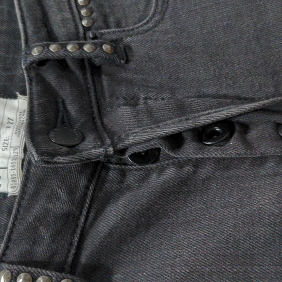 Free People RARE Payton Studded Skinny Jean 27 Black Raw Hem Ripped Knee Ankle - Picture 7 of 10